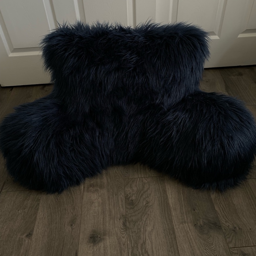 PB teen FLUFFY NAVY COVER FOR LOUNGE PILLOW